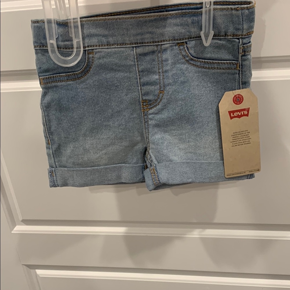 Levi's Girls Two Piece Short Sleeve Tee with shorts - Picture 8 of 8